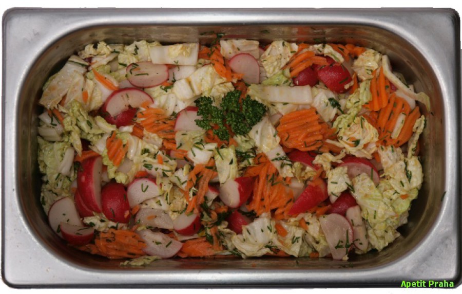 Salát - zeleninový s ředkvičkami 1 kg