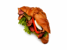 Croissant s křupavou slaninou a vejci